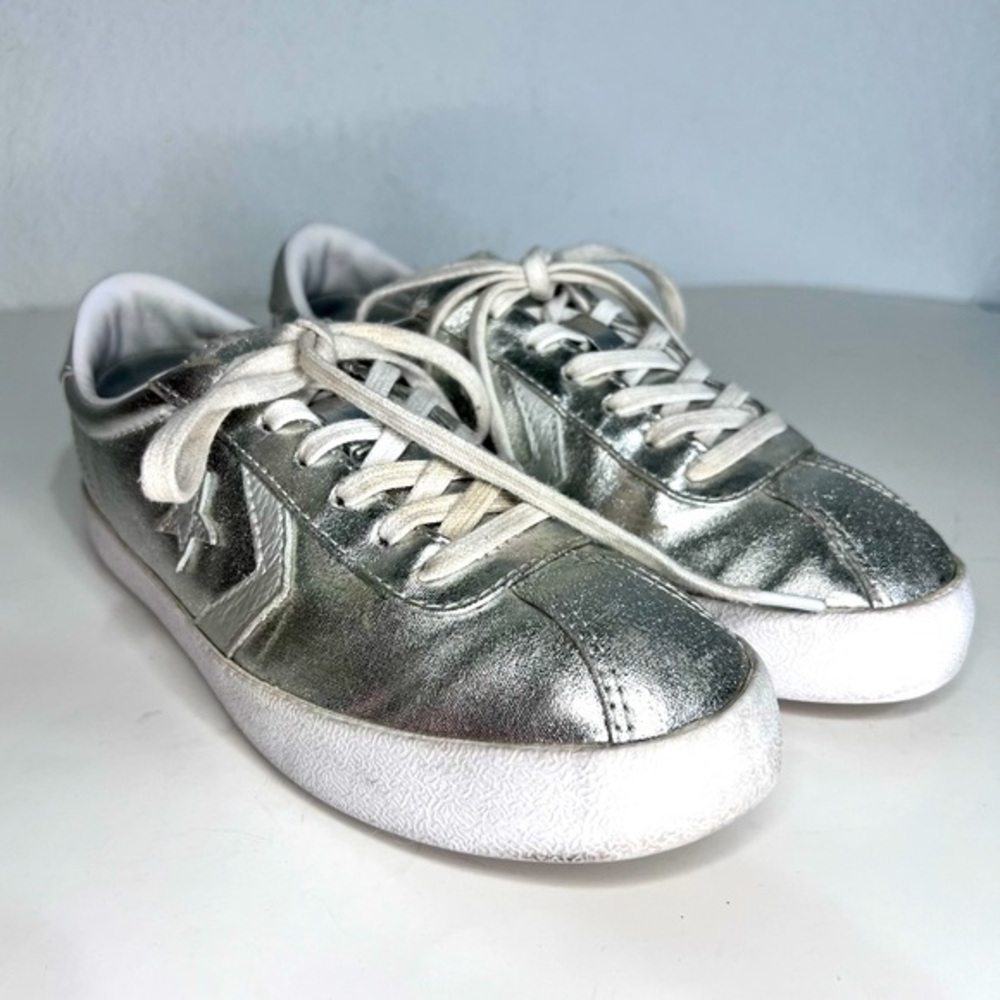 Converse Silver All Stars Low Top Sneakers Athletic Shoes 6